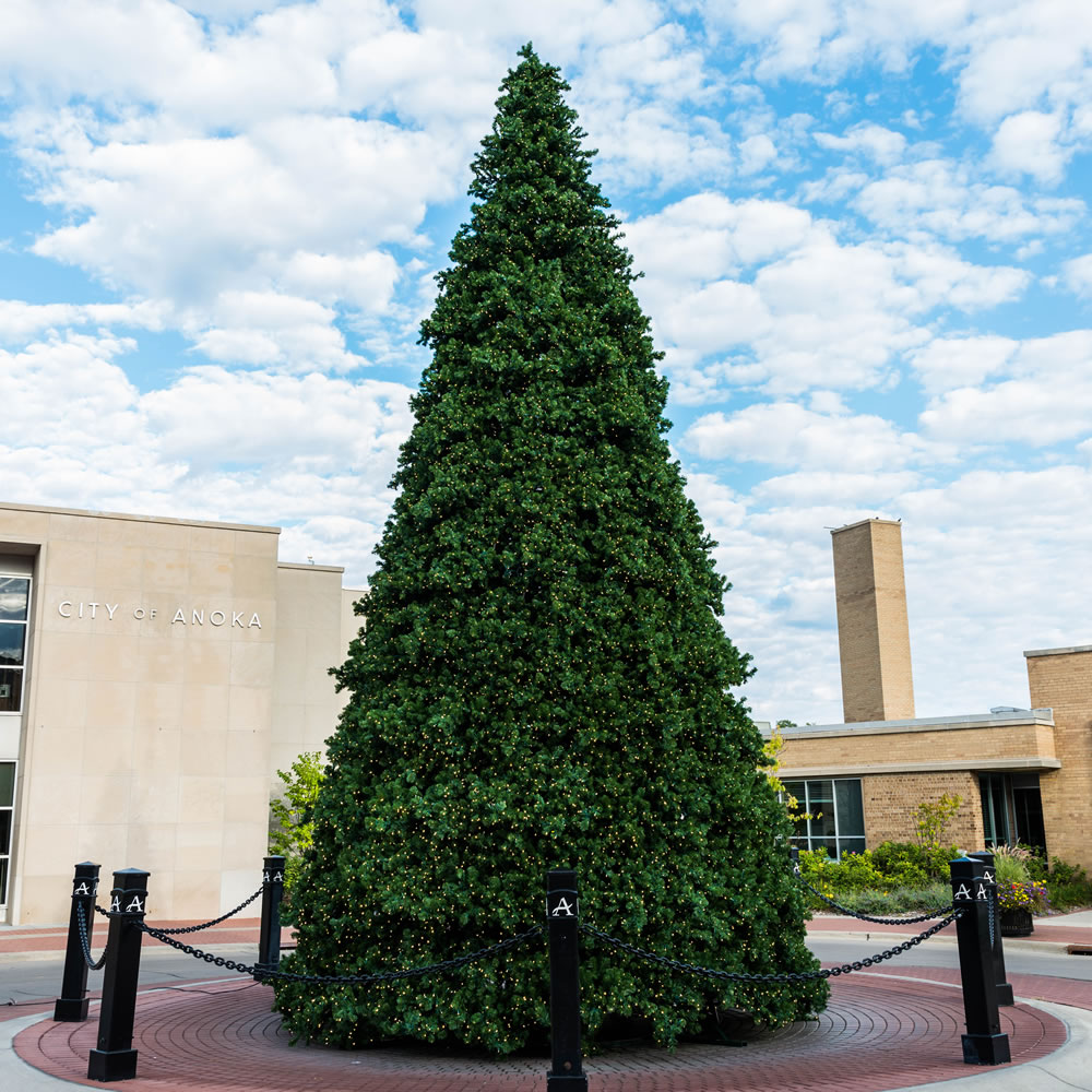 Christmastopia.com 40 Foot Grand Teton Frame Artificial Commercial Christmas Tree - 32700 LED 5mm Warm White Lights