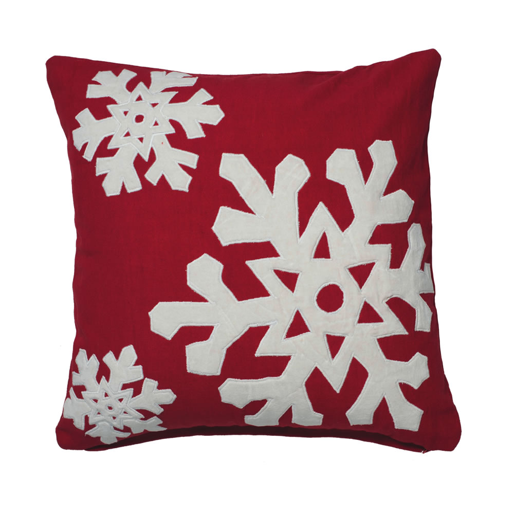 18 Inch Red and White Snowflake Cotton Duck Cloth Felt Flakes Decorative Christmas Pillow