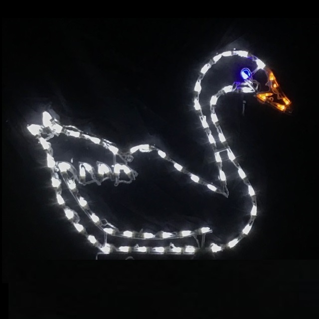 Christmastopia.com - Graceful Swan LED Lighted Outdoor Lawn Decoration